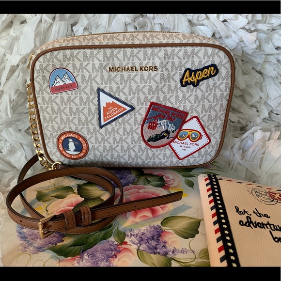 Michael Kors Aspen Limited Edition Crossbody - Picture 2 of 12